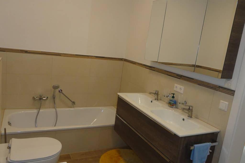 Top 2 Zi-Wohnung, 350 M Zum See Friedrichshafen Luaran gambar